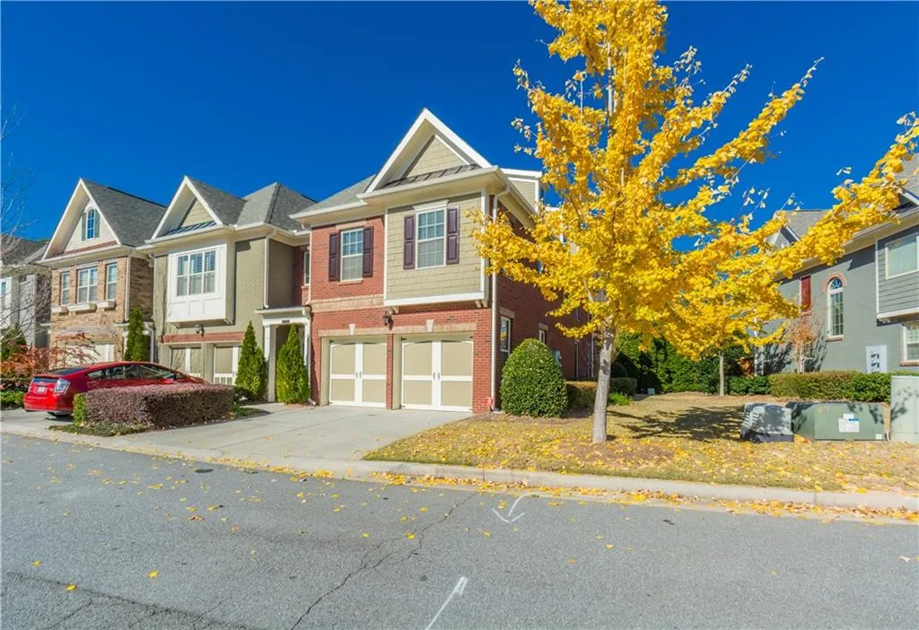 7770gl Glisten Avenue Unit 209, Sandy Springs, Georgia 30328, 3 Bedrooms Bedrooms, ,2 BathroomsBathrooms,Residential,Sold,7770gl Glisten Avenue Unit 209,5929126