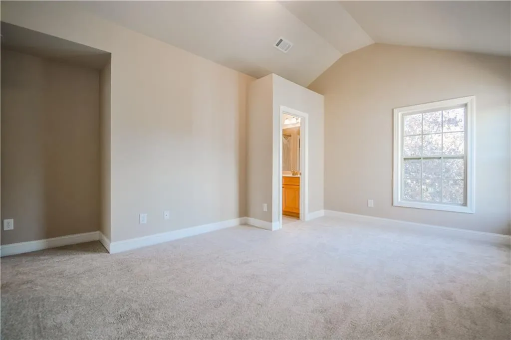 7770gl Glisten Avenue Unit 209, Sandy Springs, Georgia 30328, 3 Bedrooms Bedrooms, ,2 BathroomsBathrooms,Residential,Sold,7770gl Glisten Avenue Unit 209,5929126