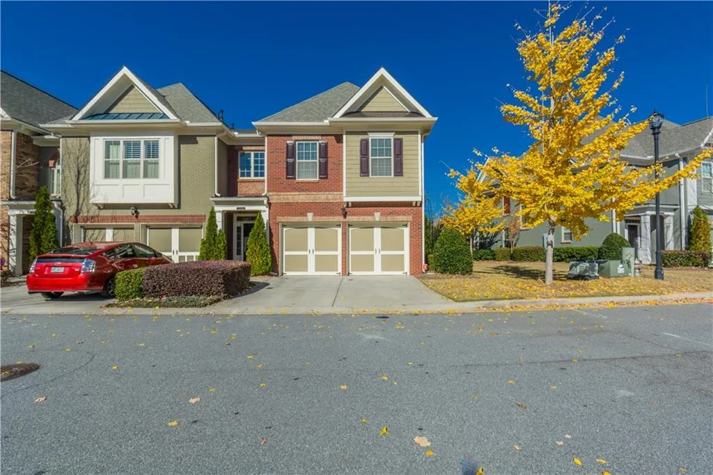 7770gl Glisten Avenue Unit 209, Sandy Springs, Georgia 30328, 3 Bedrooms Bedrooms, ,2 BathroomsBathrooms,Residential,Sold,7770gl Glisten Avenue Unit 209,5929126