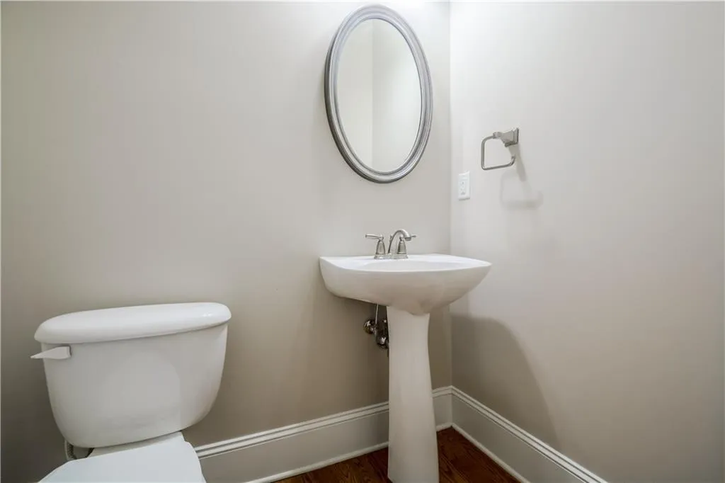 7770gl Glisten Avenue Unit 209, Sandy Springs, Georgia 30328, 3 Bedrooms Bedrooms, ,2 BathroomsBathrooms,Residential,Sold,7770gl Glisten Avenue Unit 209,5929126