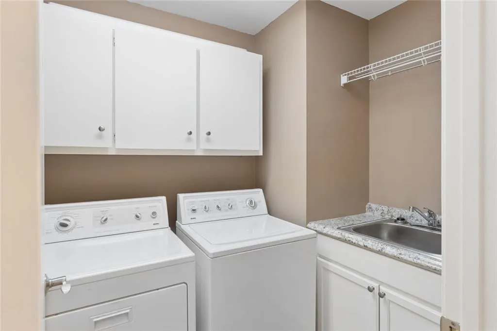 525 Spender Trace, Atlanta, Georgia 30350, 4 Bedrooms Bedrooms, ,3 BathroomsBathrooms,Residential,For Sale,525 Spender Trace,7738626