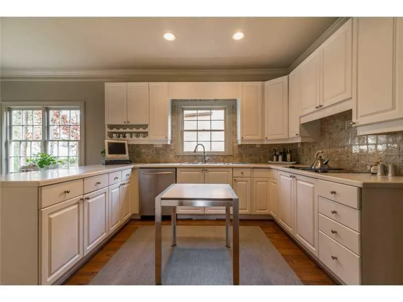 145 Claridge Drive, Sandy Springs, Georgia 30342, 4 Bedrooms Bedrooms, ,3 BathroomsBathrooms,Residential,Sold,145 Claridge Drive,5372022