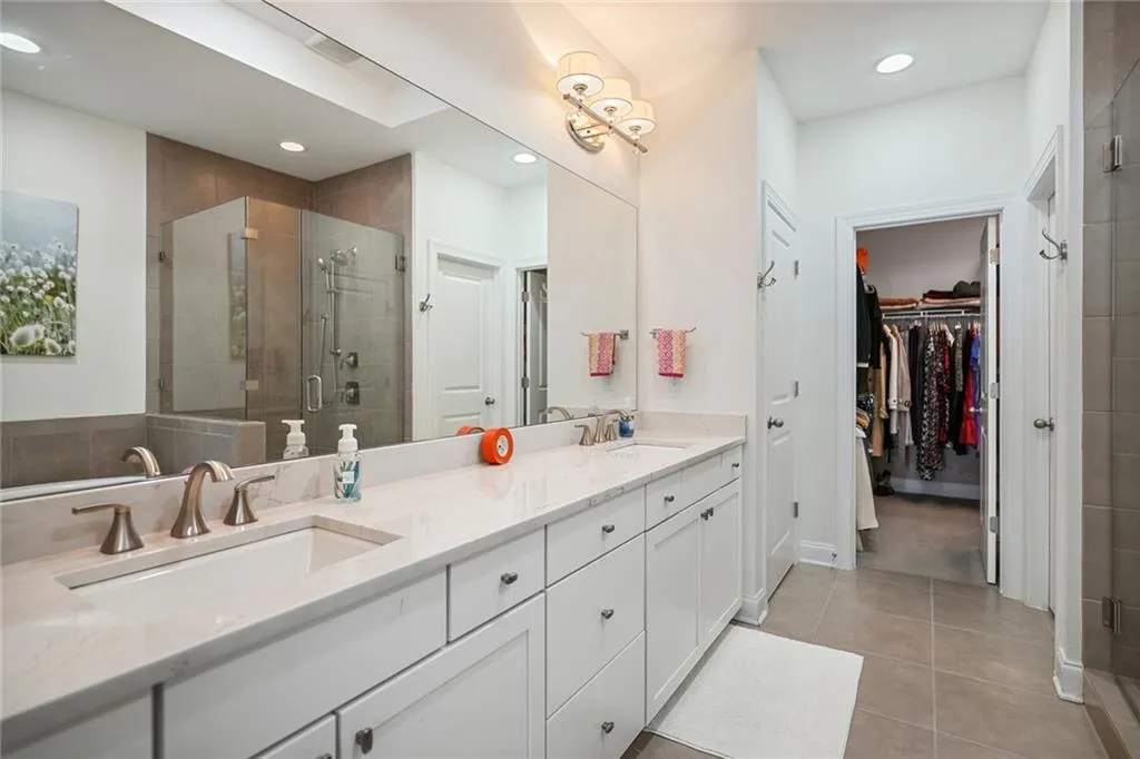 57 Weston Drive Unit 13, Sandy Springs, Georgia 30328, 3 Bedrooms Bedrooms, ,3 BathroomsBathrooms,Residential,Sold,57 Weston Drive Unit 13,7132699