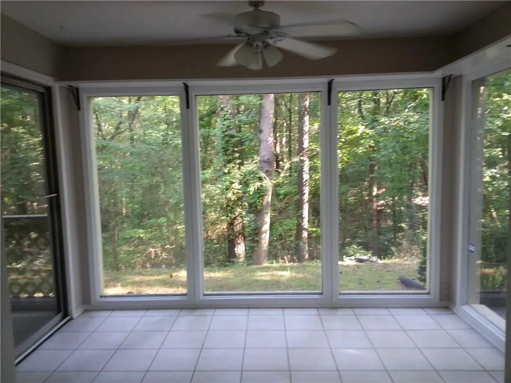 1606 Vicksburg Place, Sandy Springs, Georgia 30350, 2 Bedrooms Bedrooms, ,2 BathroomsBathrooms,Residential,Sold,1606 Vicksburg Place,5815237