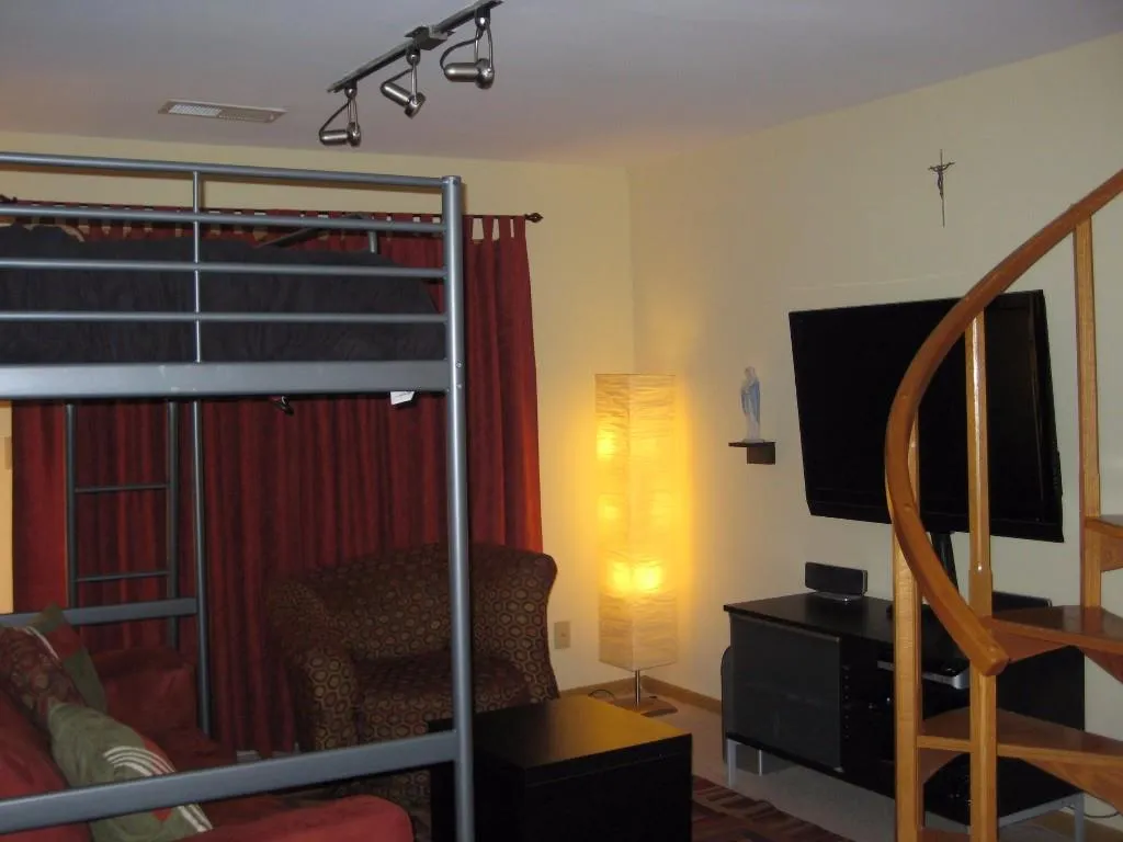 56 Basswood Circle, Sandy Springs, Georgia 30328, 3 Bedrooms Bedrooms, ,2 BathroomsBathrooms,Residential,Sold,56 Basswood Circle,5593872