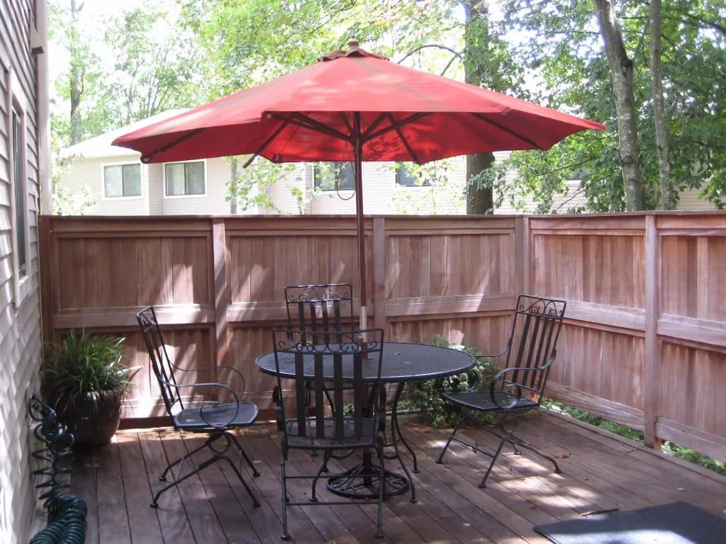 56 Basswood Circle, Sandy Springs, Georgia 30328, 3 Bedrooms Bedrooms, ,2 BathroomsBathrooms,Residential,Sold,56 Basswood Circle,5593872