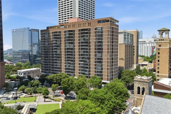 Windsor Over Peachtree