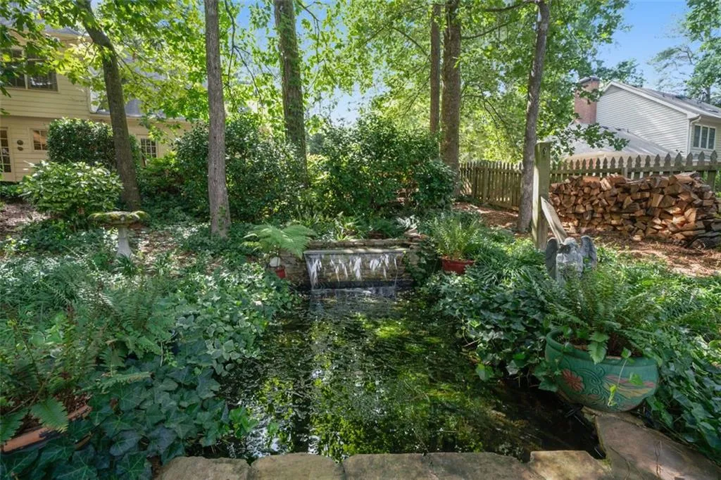7095 Glenridge Drive, Atlanta, Georgia 30328, 4 Bedrooms Bedrooms, ,2 BathroomsBathrooms,Residential,Sold,7095 Glenridge Drive,6914982