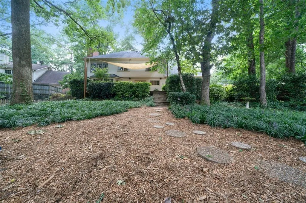 7095 Glenridge Drive, Atlanta, Georgia 30328, 4 Bedrooms Bedrooms, ,2 BathroomsBathrooms,Residential,Sold,7095 Glenridge Drive,6914982