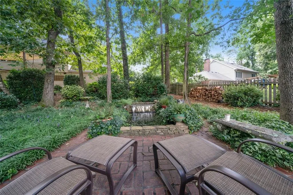 7095 Glenridge Drive, Atlanta, Georgia 30328, 4 Bedrooms Bedrooms, ,2 BathroomsBathrooms,Residential,Sold,7095 Glenridge Drive,6914982
