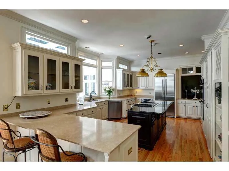 5365 Harrowood Lane, Sandy Springs, Georgia 30327, 5 Bedrooms Bedrooms, ,5 BathroomsBathrooms,Residential,Sold,5365 Harrowood Lane,5358715