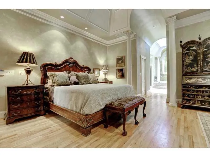 5365 Harrowood Lane, Sandy Springs, Georgia 30327, 5 Bedrooms Bedrooms, ,5 BathroomsBathrooms,Residential,Sold,5365 Harrowood Lane,5358715