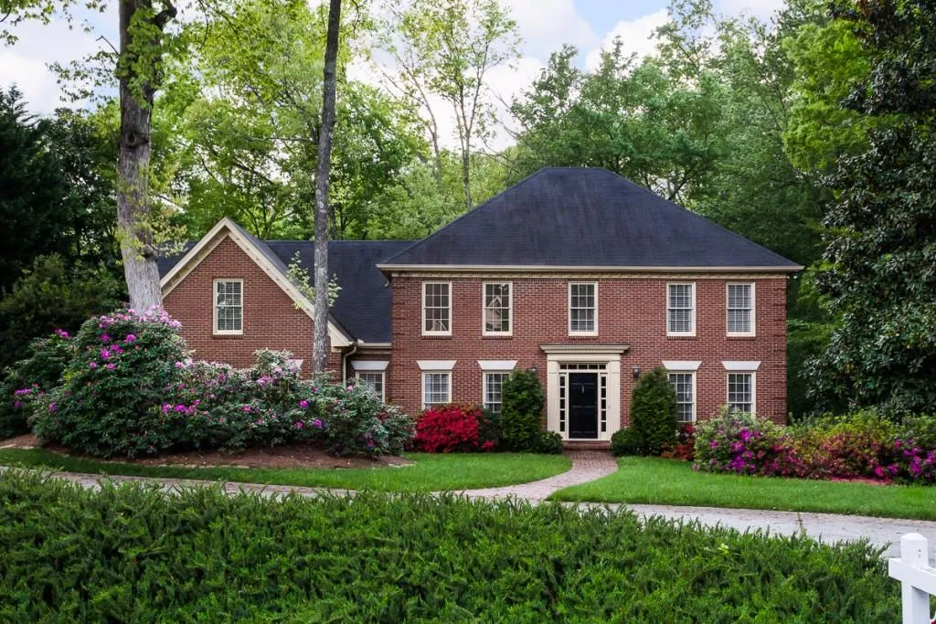 7310 Chattahoochee Bluff Drive, Sandy Springs, Georgia 30350, 5 Bedrooms Bedrooms, ,4 BathroomsBathrooms,Residential,Sold,7310 Chattahoochee Bluff Drive,5639776