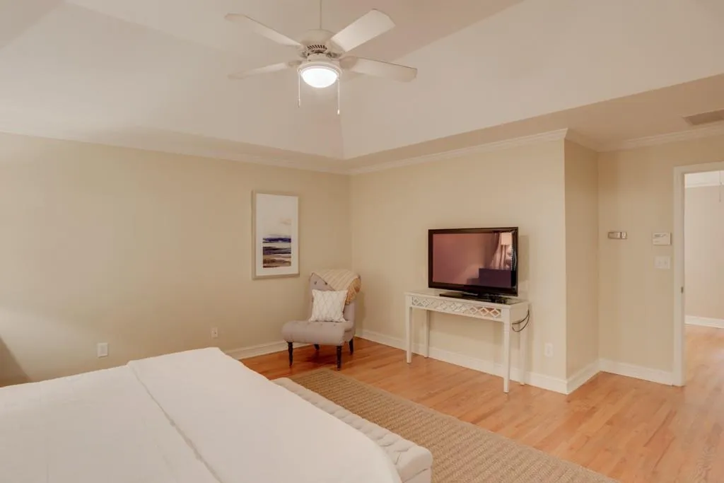 7265 Village Creek Trace, Sandy Springs, Georgia 30328, 4 Bedrooms Bedrooms, ,3 BathroomsBathrooms,Residential,Sold,7265 Village Creek Trace,5994573