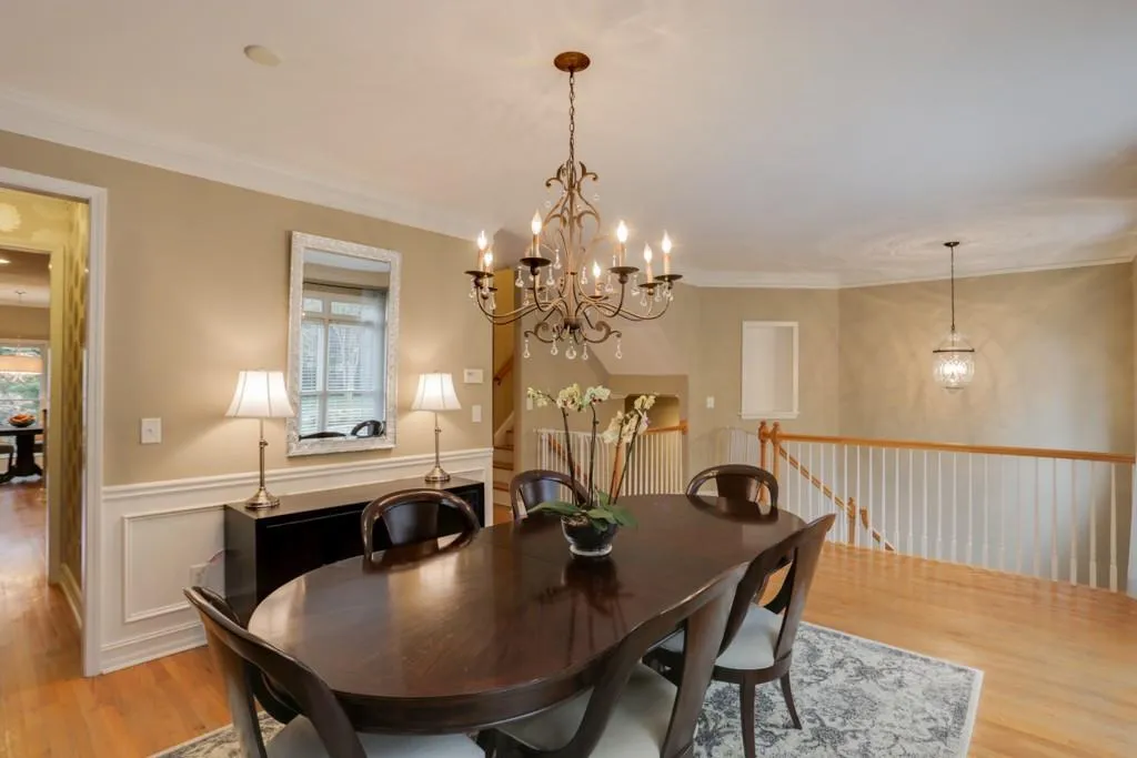 7265 Village Creek Trace, Sandy Springs, Georgia 30328, 4 Bedrooms Bedrooms, ,3 BathroomsBathrooms,Residential,Sold,7265 Village Creek Trace,5994573