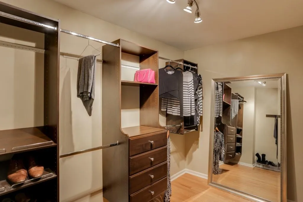 7265 Village Creek Trace, Sandy Springs, Georgia 30328, 4 Bedrooms Bedrooms, ,3 BathroomsBathrooms,Residential,Sold,7265 Village Creek Trace,5994573