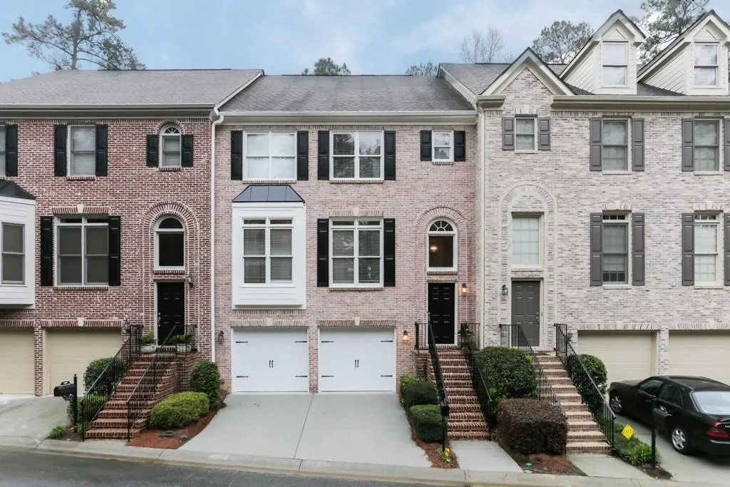 7265 Village Creek Trace, Sandy Springs, Georgia 30328, 4 Bedrooms Bedrooms, ,3 BathroomsBathrooms,Residential,Sold,7265 Village Creek Trace,5994573