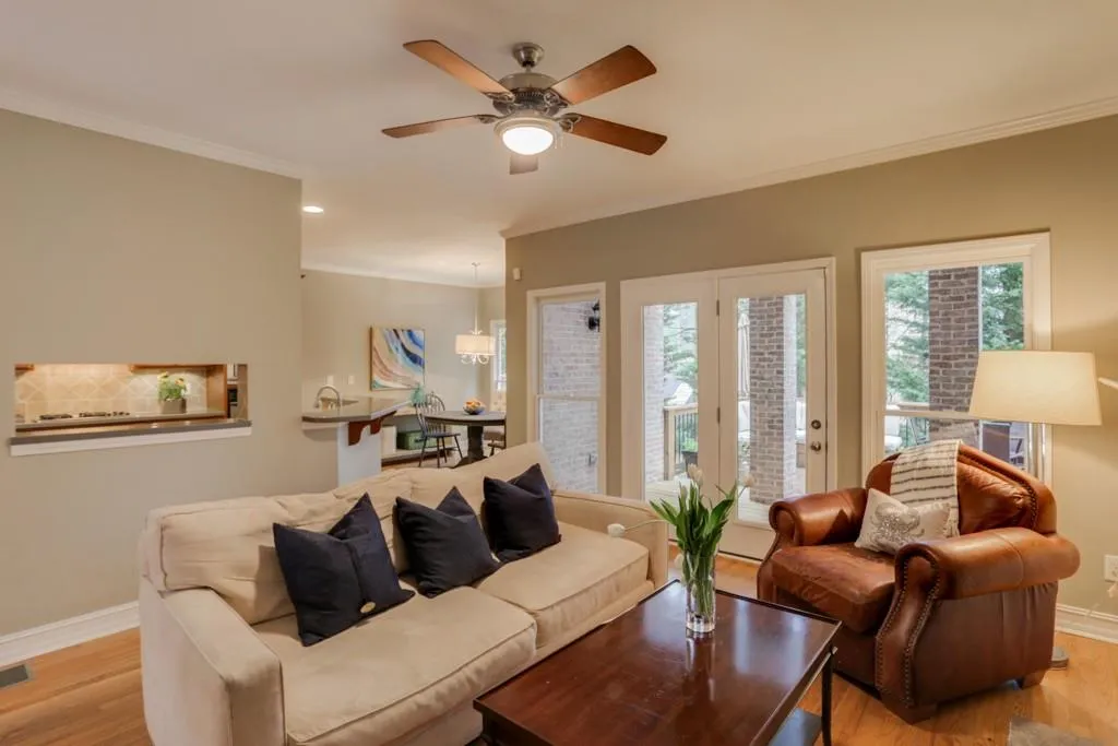 7265 Village Creek Trace, Sandy Springs, Georgia 30328, 4 Bedrooms Bedrooms, ,3 BathroomsBathrooms,Residential,Sold,7265 Village Creek Trace,5994573