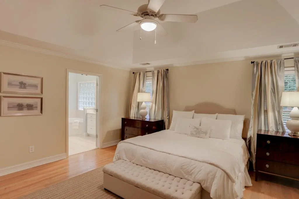 7265 Village Creek Trace, Sandy Springs, Georgia 30328, 4 Bedrooms Bedrooms, ,3 BathroomsBathrooms,Residential,Sold,7265 Village Creek Trace,5994573