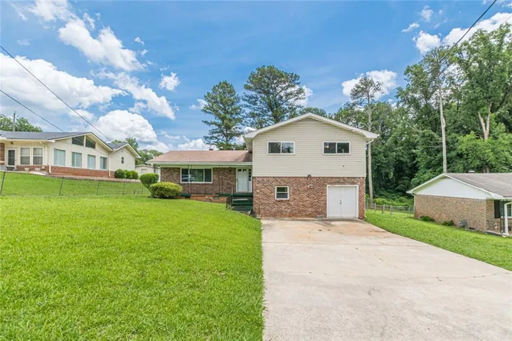 2272 Green Hawk Court, Decatur, Georgia 30035