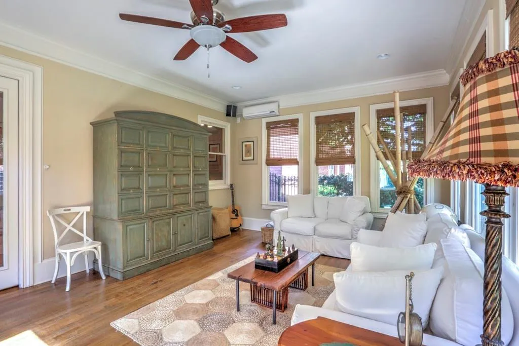 6243 Mount Vernon Oaks Drive, Atlanta, Georgia 30328, 4 Bedrooms Bedrooms, ,4 BathroomsBathrooms,Residential,Sold,6243 Mount Vernon Oaks Drive,6087249