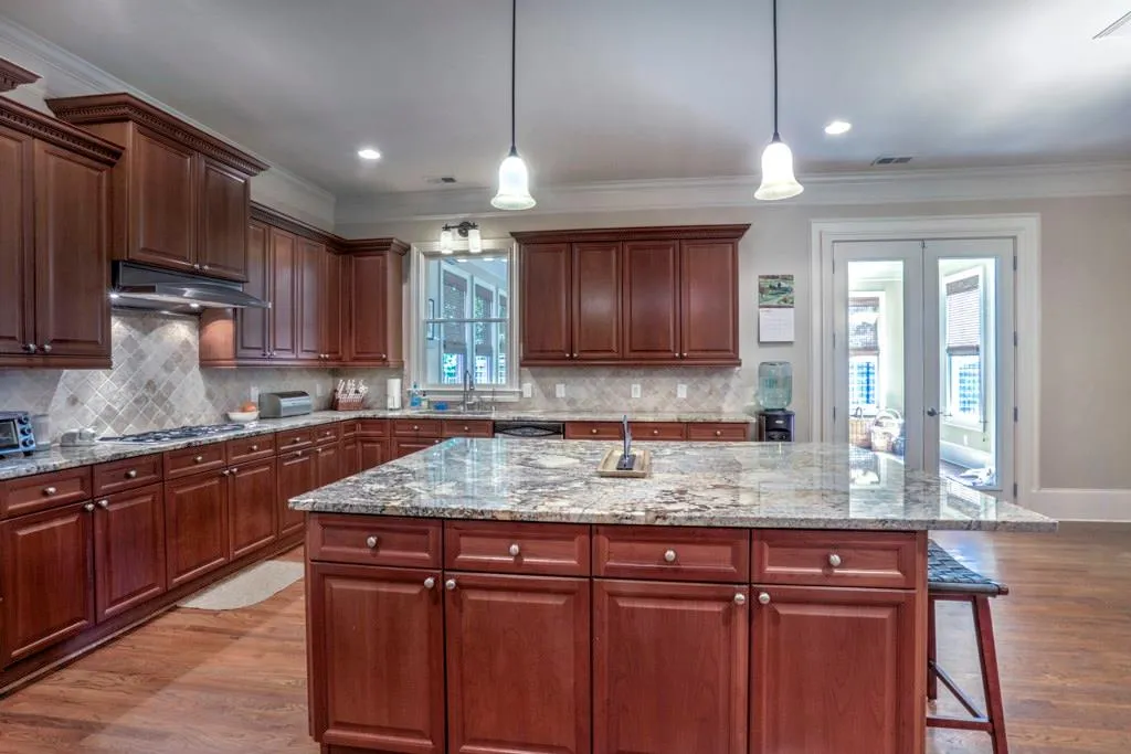 6243 Mount Vernon Oaks Drive, Atlanta, Georgia 30328, 4 Bedrooms Bedrooms, ,4 BathroomsBathrooms,Residential,Sold,6243 Mount Vernon Oaks Drive,6087249
