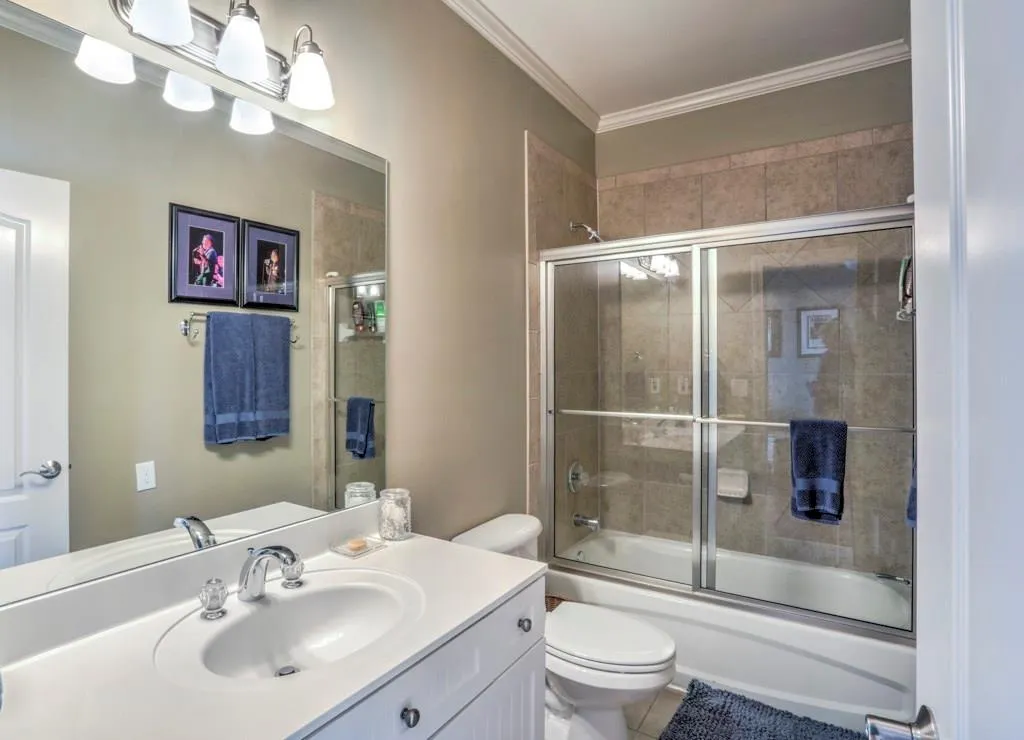 6243 Mount Vernon Oaks Drive, Atlanta, Georgia 30328, 4 Bedrooms Bedrooms, ,4 BathroomsBathrooms,Residential,Sold,6243 Mount Vernon Oaks Drive,6087249