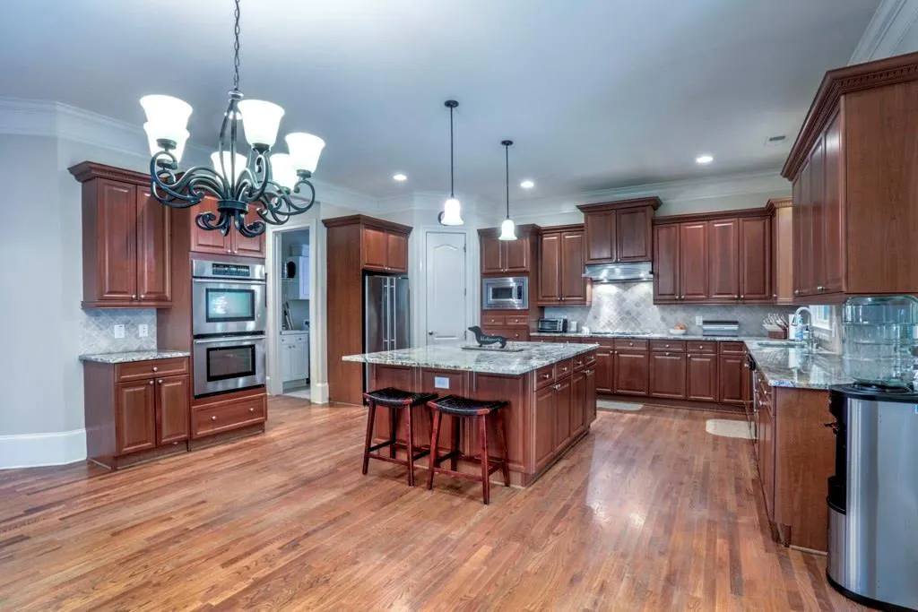 6243 Mount Vernon Oaks Drive, Atlanta, Georgia 30328, 4 Bedrooms Bedrooms, ,4 BathroomsBathrooms,Residential,Sold,6243 Mount Vernon Oaks Drive,6087249