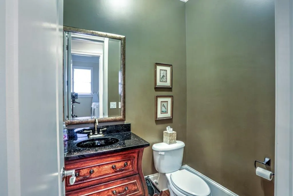 6243 Mount Vernon Oaks Drive, Atlanta, Georgia 30328, 4 Bedrooms Bedrooms, ,4 BathroomsBathrooms,Residential,Sold,6243 Mount Vernon Oaks Drive,6087249