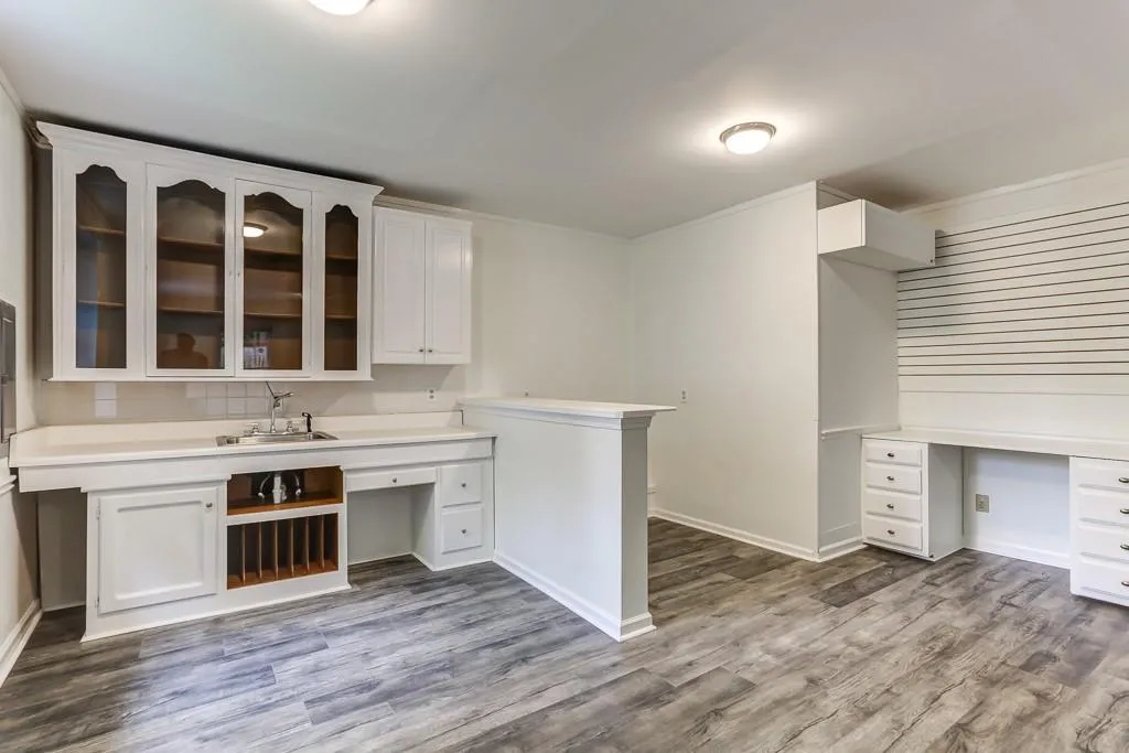 126 Spruell Springs Road, Sandy Springs, Georgia 30342, 3 Bedrooms Bedrooms, ,2 BathroomsBathrooms,Residential,Sold,126 Spruell Springs Road,6534367
