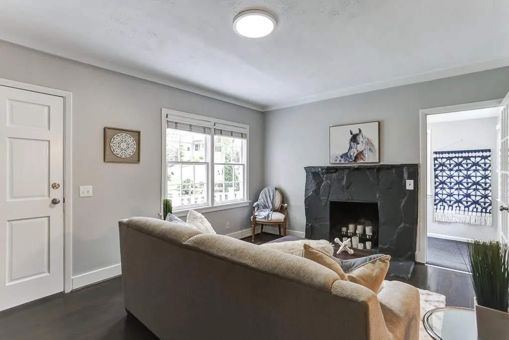 126 Spruell Springs Road, Sandy Springs, Georgia 30342, 3 Bedrooms Bedrooms, ,2 BathroomsBathrooms,Residential,Sold,126 Spruell Springs Road,6534367