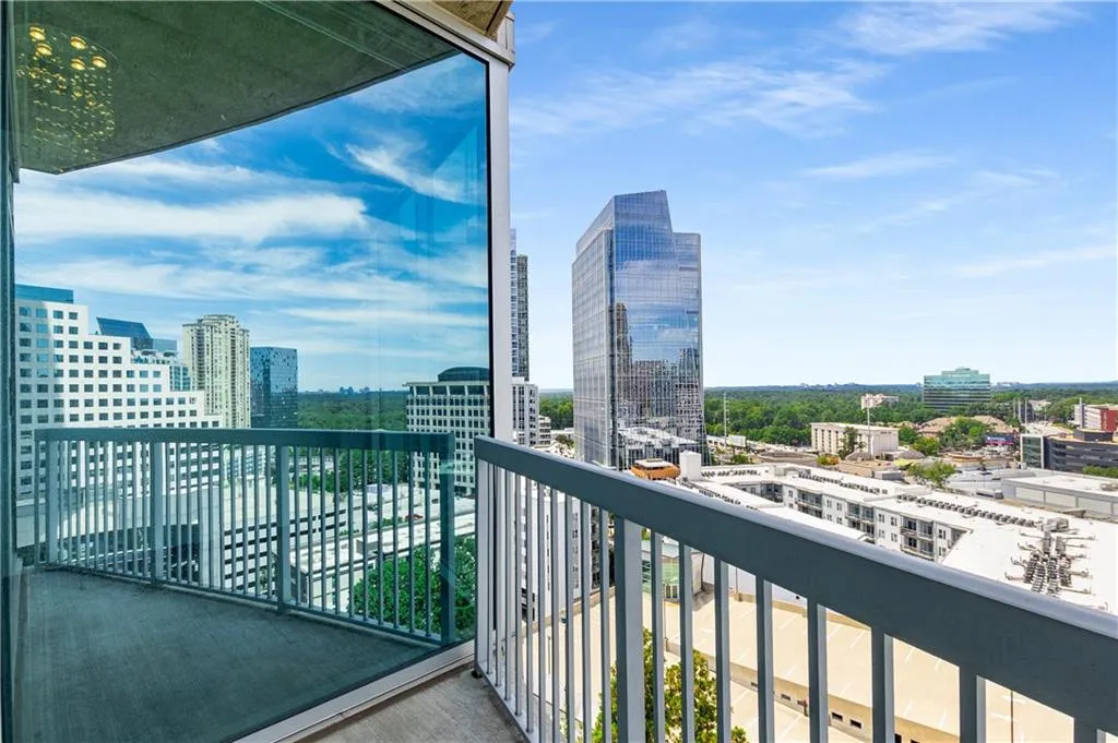 3324 Peachtree Road Ne Unit 1419, Atlanta, Georgia 30326, 2 Bedrooms Bedrooms, ,2 BathroomsBathrooms,Residential,For Sale,3324 Peachtree Road Ne Unit 1419,7637982