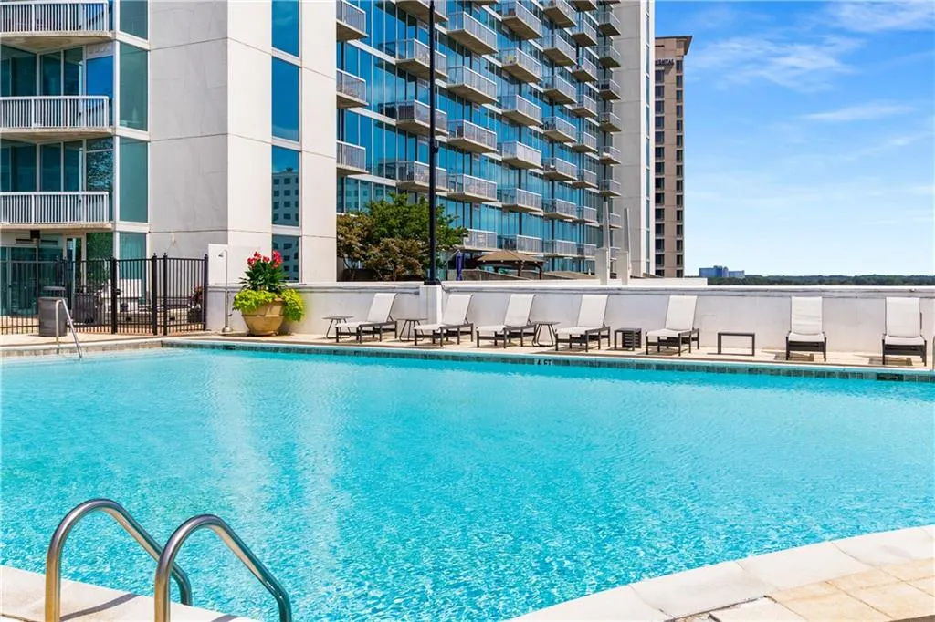 3324 Peachtree Road Ne Unit 1419, Atlanta, Georgia 30326, 2 Bedrooms Bedrooms, ,2 BathroomsBathrooms,Residential,For Sale,3324 Peachtree Road Ne Unit 1419,7637982