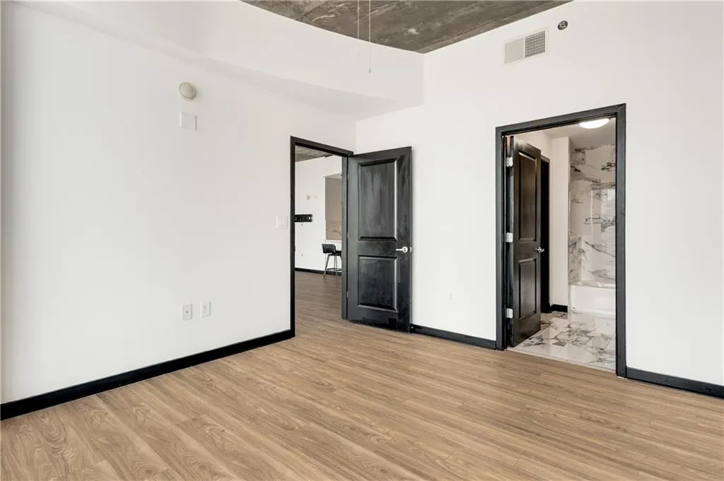 3324 Peachtree Road Ne Unit 1419, Atlanta, Georgia 30326, 2 Bedrooms Bedrooms, ,2 BathroomsBathrooms,Residential,For Sale,3324 Peachtree Road Ne Unit 1419,7637982