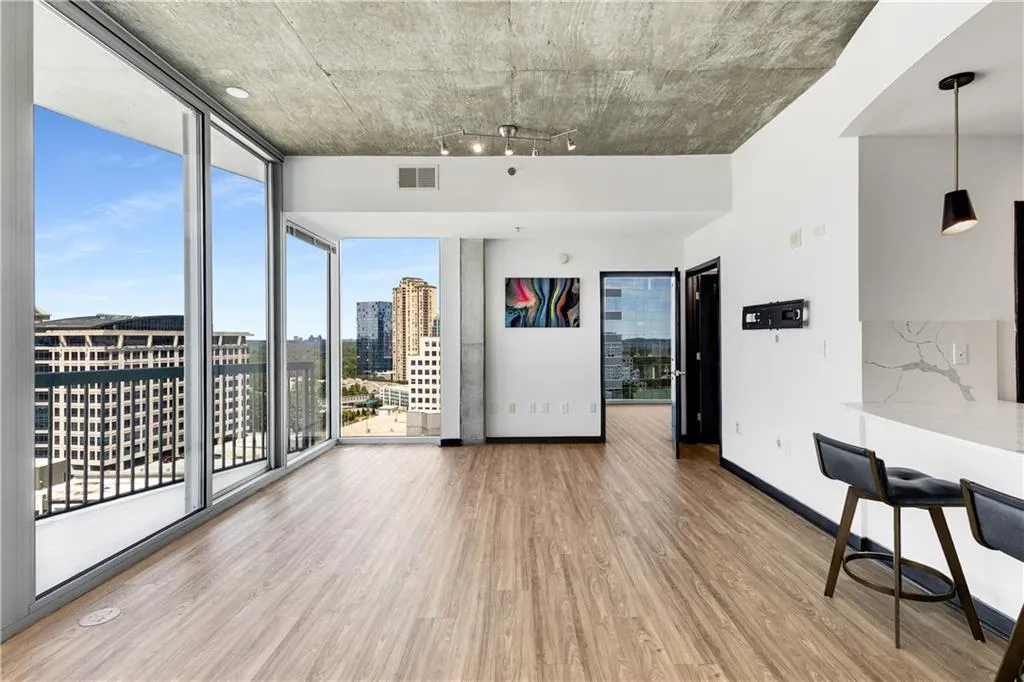 3324 Peachtree Road Ne Unit 1419, Atlanta, Georgia 30326, 2 Bedrooms Bedrooms, ,2 BathroomsBathrooms,Residential,For Sale,3324 Peachtree Road Ne Unit 1419,7637982