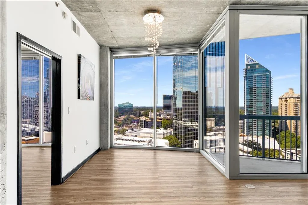 3324 Peachtree Road Ne Unit 1419, Atlanta, Georgia 30326, 2 Bedrooms Bedrooms, ,2 BathroomsBathrooms,Residential,For Sale,3324 Peachtree Road Ne Unit 1419,7637982