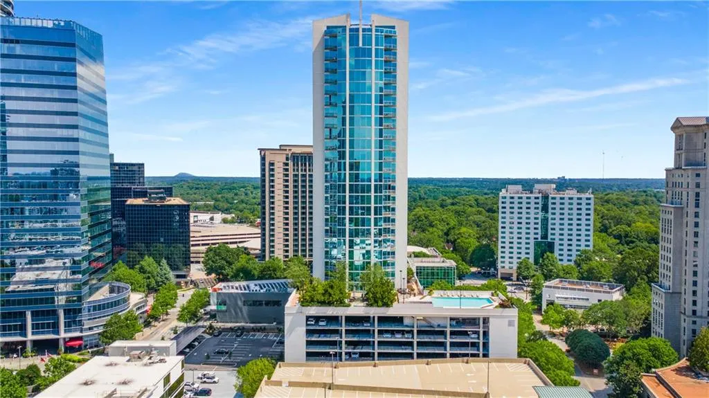 3324 Peachtree Road Ne Unit 1419, Atlanta, Georgia 30326, 2 Bedrooms Bedrooms, ,2 BathroomsBathrooms,Residential,For Sale,3324 Peachtree Road Ne Unit 1419,7637982