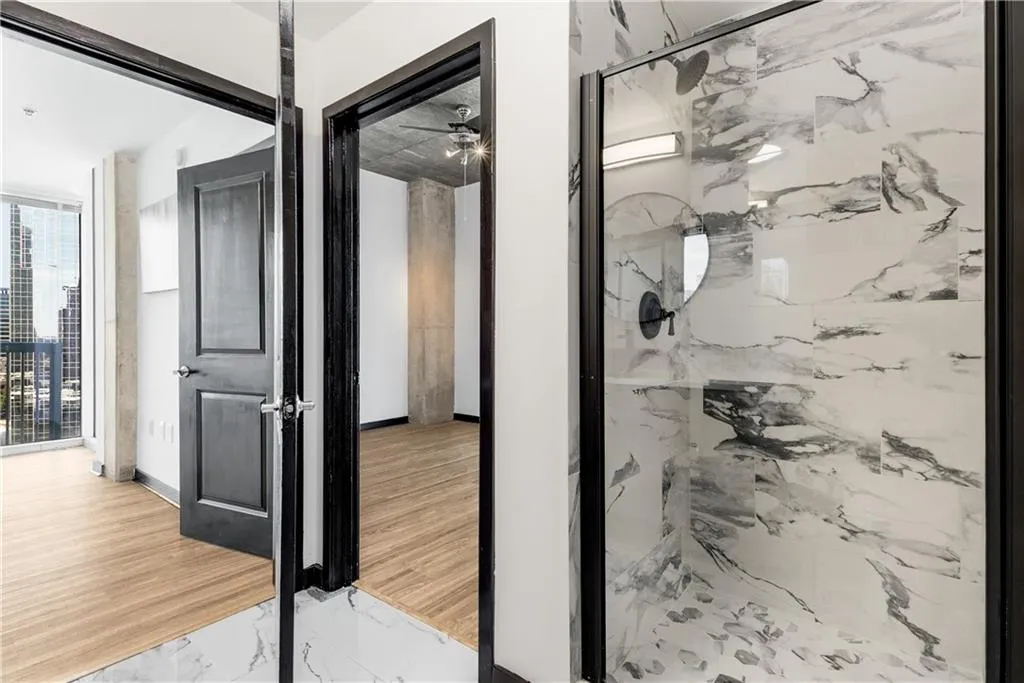 3324 Peachtree Road Ne Unit 1419, Atlanta, Georgia 30326, 2 Bedrooms Bedrooms, ,2 BathroomsBathrooms,Residential,For Sale,3324 Peachtree Road Ne Unit 1419,7637982