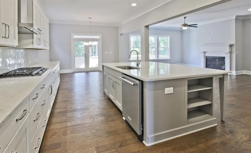 6487 Canopy Drive, Sandy Springs, Georgia 30328, 5 Bedrooms Bedrooms, ,4 BathroomsBathrooms,Residential,Sold,6487 Canopy Drive,6653594