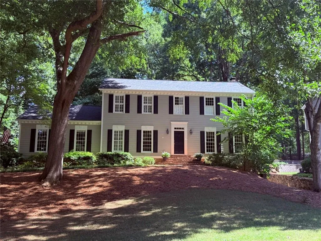 1160 Old Woodbine Road Ne, Atlanta, Georgia 30319, 4 Bedrooms Bedrooms, ,3 BathroomsBathrooms,Residential,For Sale,1160 Old Woodbine Road Ne,7623220