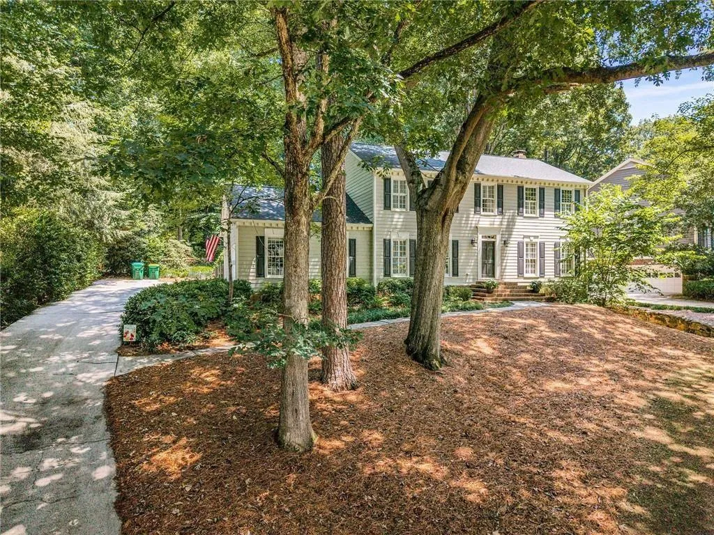1160 Old Woodbine Road Ne, Atlanta, Georgia 30319, 4 Bedrooms Bedrooms, ,3 BathroomsBathrooms,Residential,For Sale,1160 Old Woodbine Road Ne,7623220