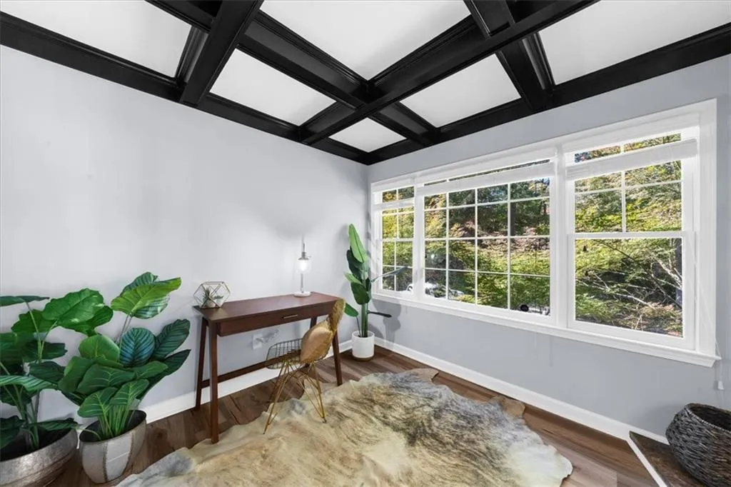 6700 Roswell Road Unit 7d, Sandy Springs, Georgia 30328, 3 Bedrooms Bedrooms, ,2 BathroomsBathrooms,Residential,For Sale,6700 Roswell Road Unit 7d,7668998