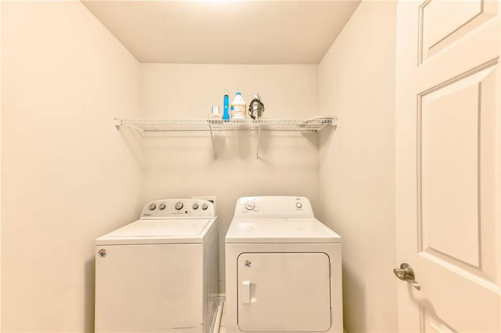 192 Mystic Court, Sandy Springs, Georgia 30342, 3 Bedrooms Bedrooms, ,3 BathroomsBathrooms,Residential,Sold,192 Mystic Court,7129044