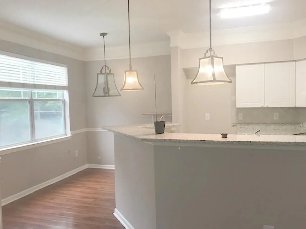 5559 Glenridge Drive Unit 2301, Sandy Springs, Georgia 30342, 2 Bedrooms Bedrooms, ,1 BathroomBathrooms,Residential,Sold,5559 Glenridge Drive Unit 2301,6946341