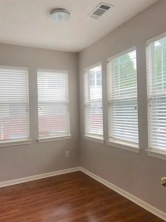 5559 Glenridge Drive Unit 2301, Sandy Springs, Georgia 30342, 2 Bedrooms Bedrooms, ,1 BathroomBathrooms,Residential,Sold,5559 Glenridge Drive Unit 2301,6946341