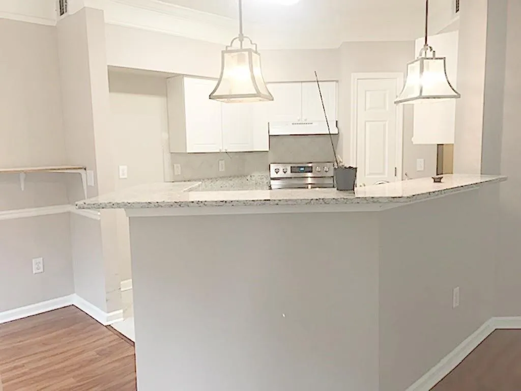 5559 Glenridge Drive Unit 2301, Sandy Springs, Georgia 30342, 2 Bedrooms Bedrooms, ,1 BathroomBathrooms,Residential,Sold,5559 Glenridge Drive Unit 2301,6946341