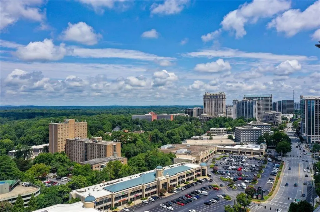 2855 Peachtree Road Ne Unit 201, Atlanta, Georgia 30305, 2 Bedrooms Bedrooms, ,2 BathroomsBathrooms,Residential,For Sale,2855 Peachtree Road Ne Unit 201,7624641
