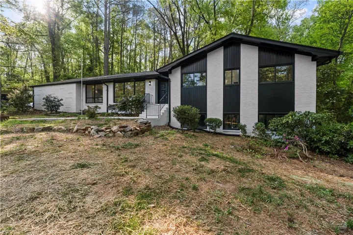 5253 Oxbow Road, Stone Mountain, Georgia 30087