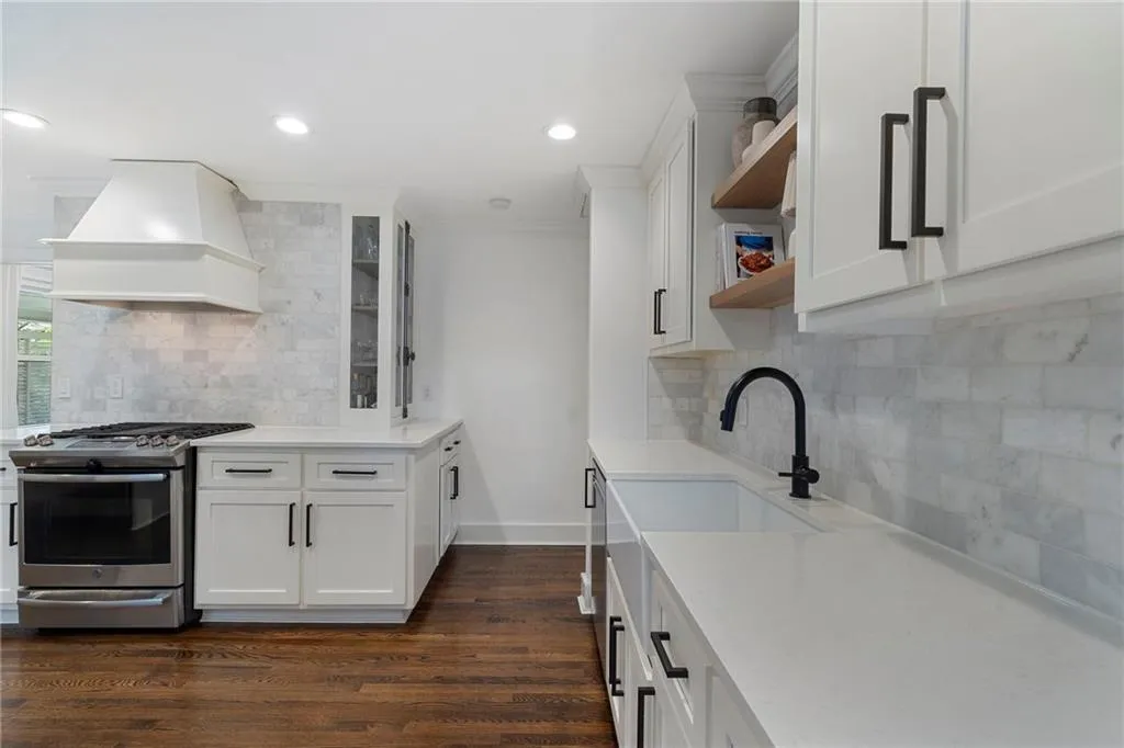 1651 Geary Drive Nw, Atlanta, Georgia 30309, 3 Bedrooms Bedrooms, ,2 BathroomsBathrooms,Residential,For Sale,1651 Geary Drive Nw,7642074