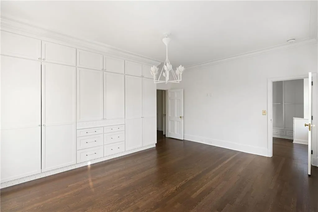 3051 Habersham Road Nw, Atlanta, Georgia 30305, 5 Bedrooms Bedrooms, ,5 BathroomsBathrooms,Residential,For Sale,3051 Habersham Road Nw,7532559